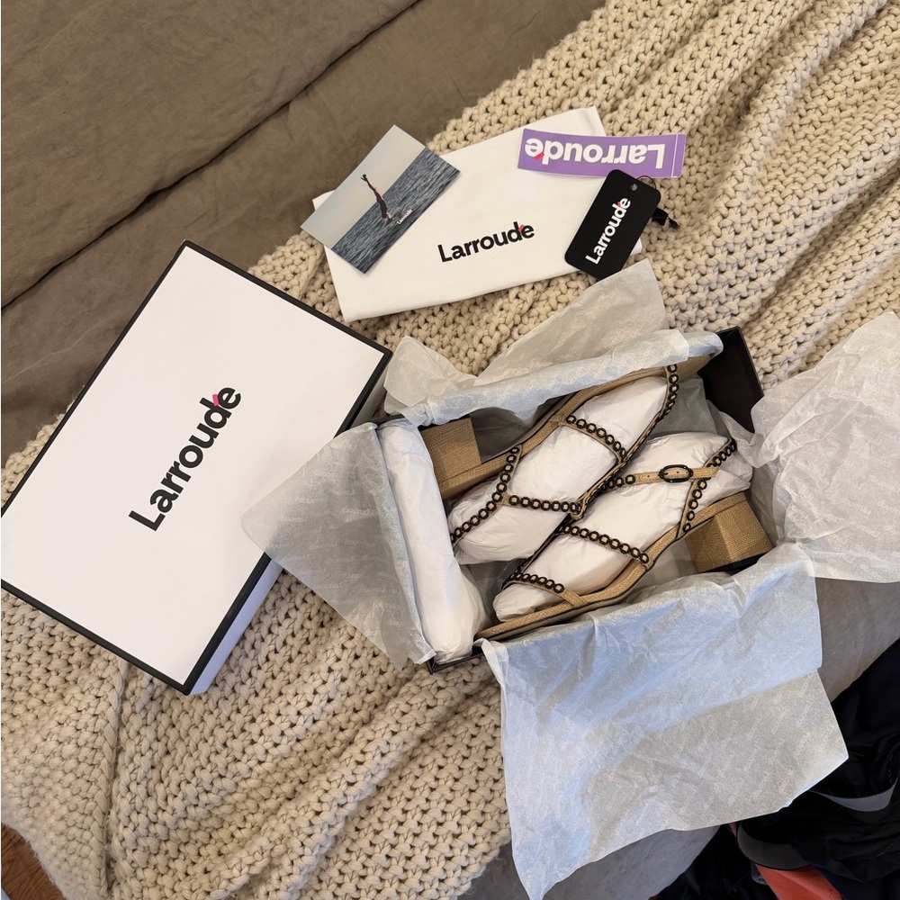 NWT Larroudé Milanina Block Sandal Neutral
